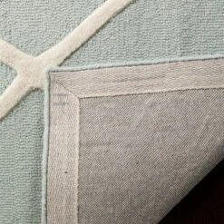 Safavieh Kids SFK906 Hand Tufted Area Rug - Safavieh -Kids Furniture Shop GUEST b4973201 f6ba 4646 9a19 cb0313bdf1b0